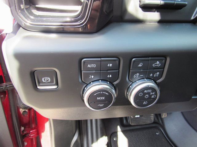 Used 2022 GMC Sierra 1500 AT4X image 17