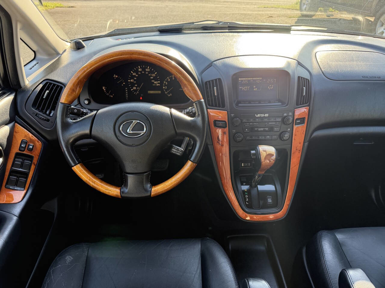 Used 2001 Lexus RX 300 Base 2WD 4dr SUV image 17