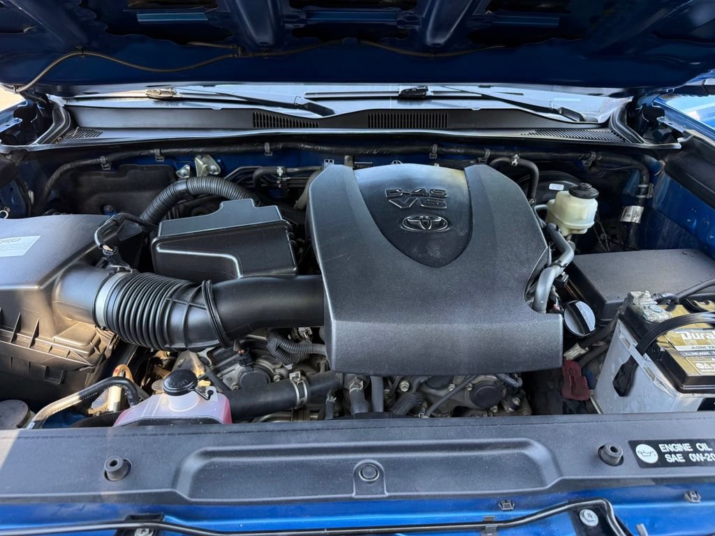 Used 2017 Toyota Tacoma TRD Sport w/ Exterior Package RWD image 14