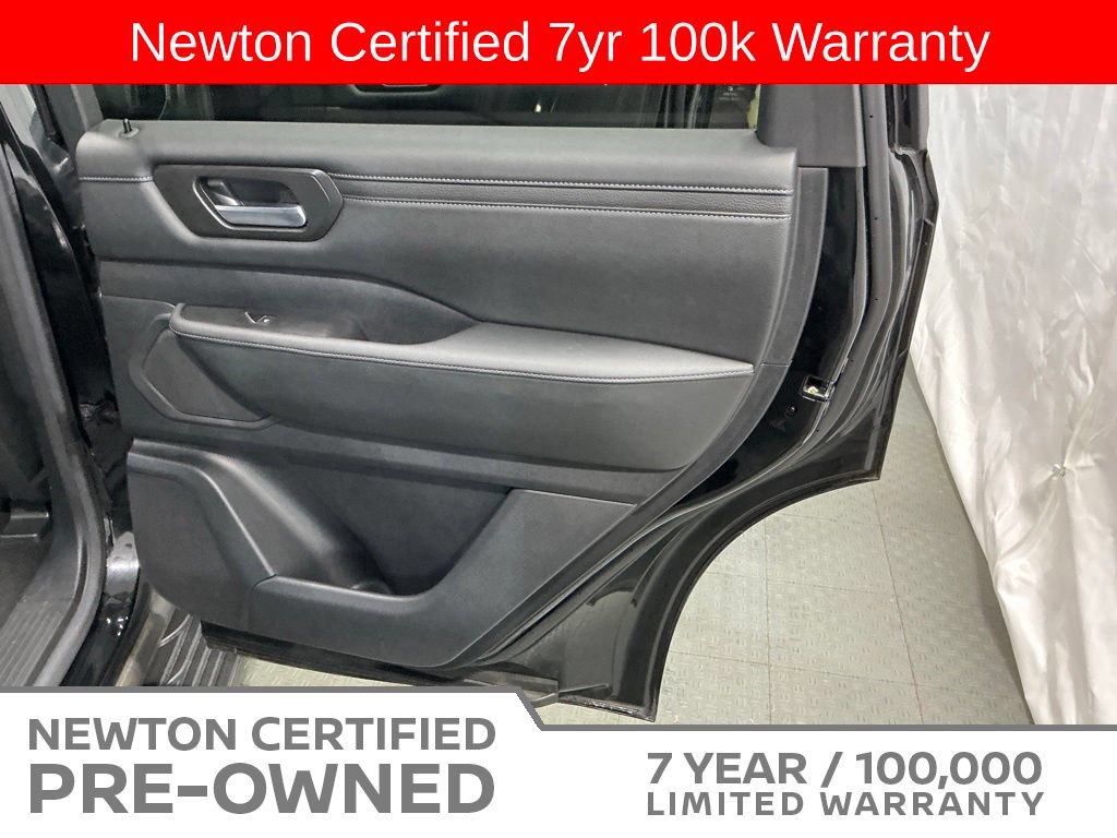 Used 2025 Nissan Armada SV RWD image 43
