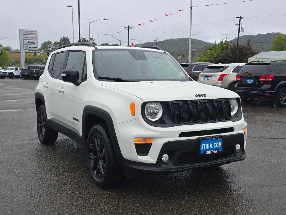 Used 2023 Jeep Renegade Altitude w/ Sun/Sound Group AWD/4WD image 7