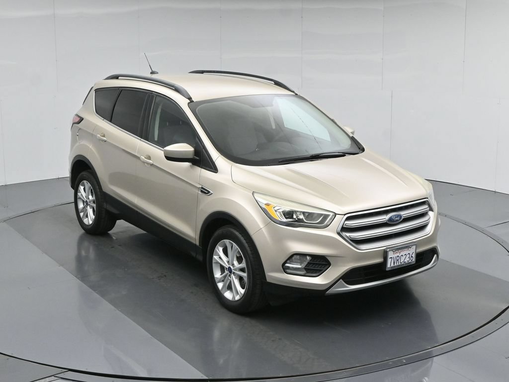 Certified 2017 Ford Escape SE w/ Equipment Group 201A FWD image 40