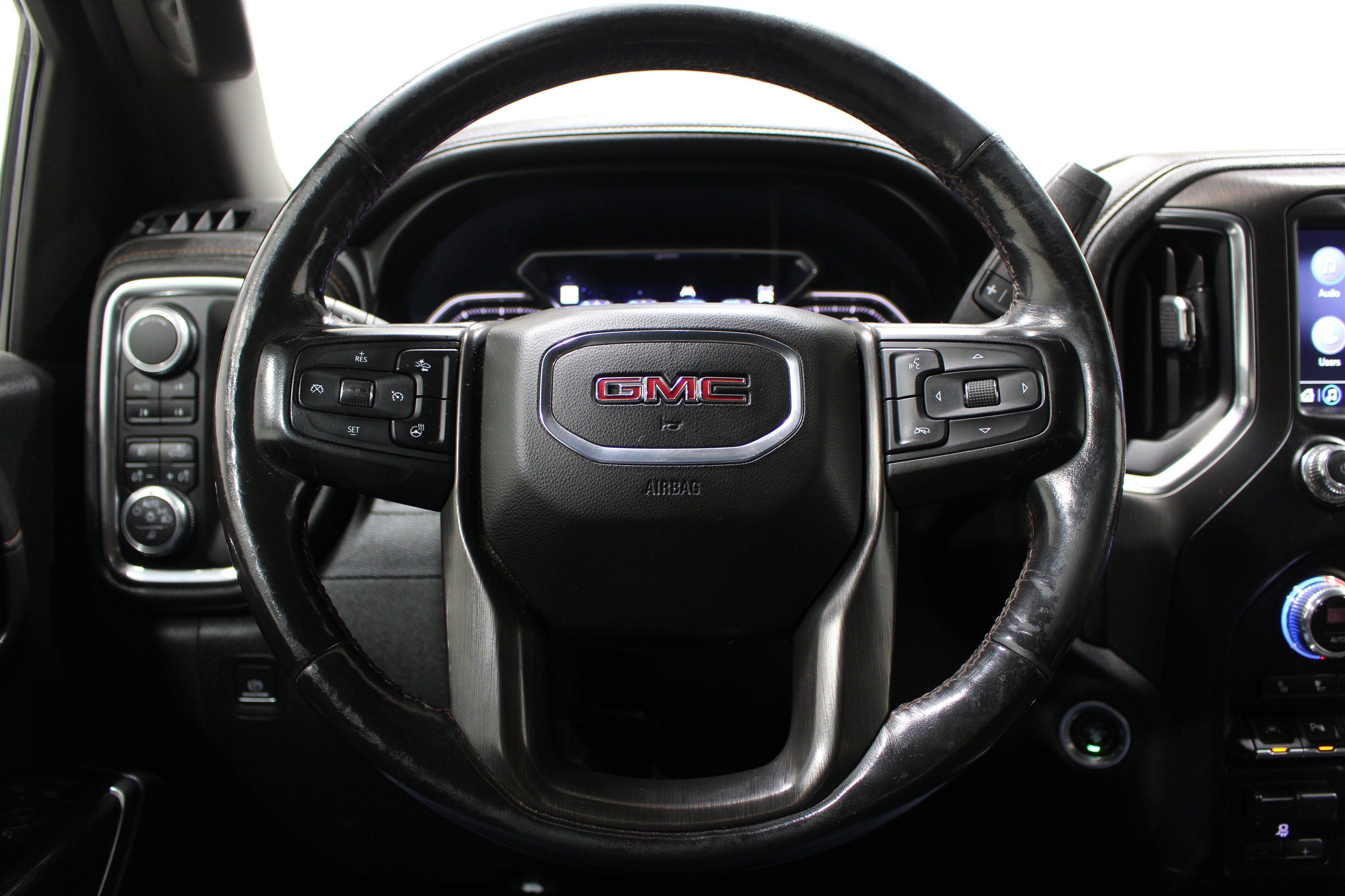 Used 2019 GMC Sierra 1500 AT4 w/ AT4 Premium Package AWD/4WD image 11