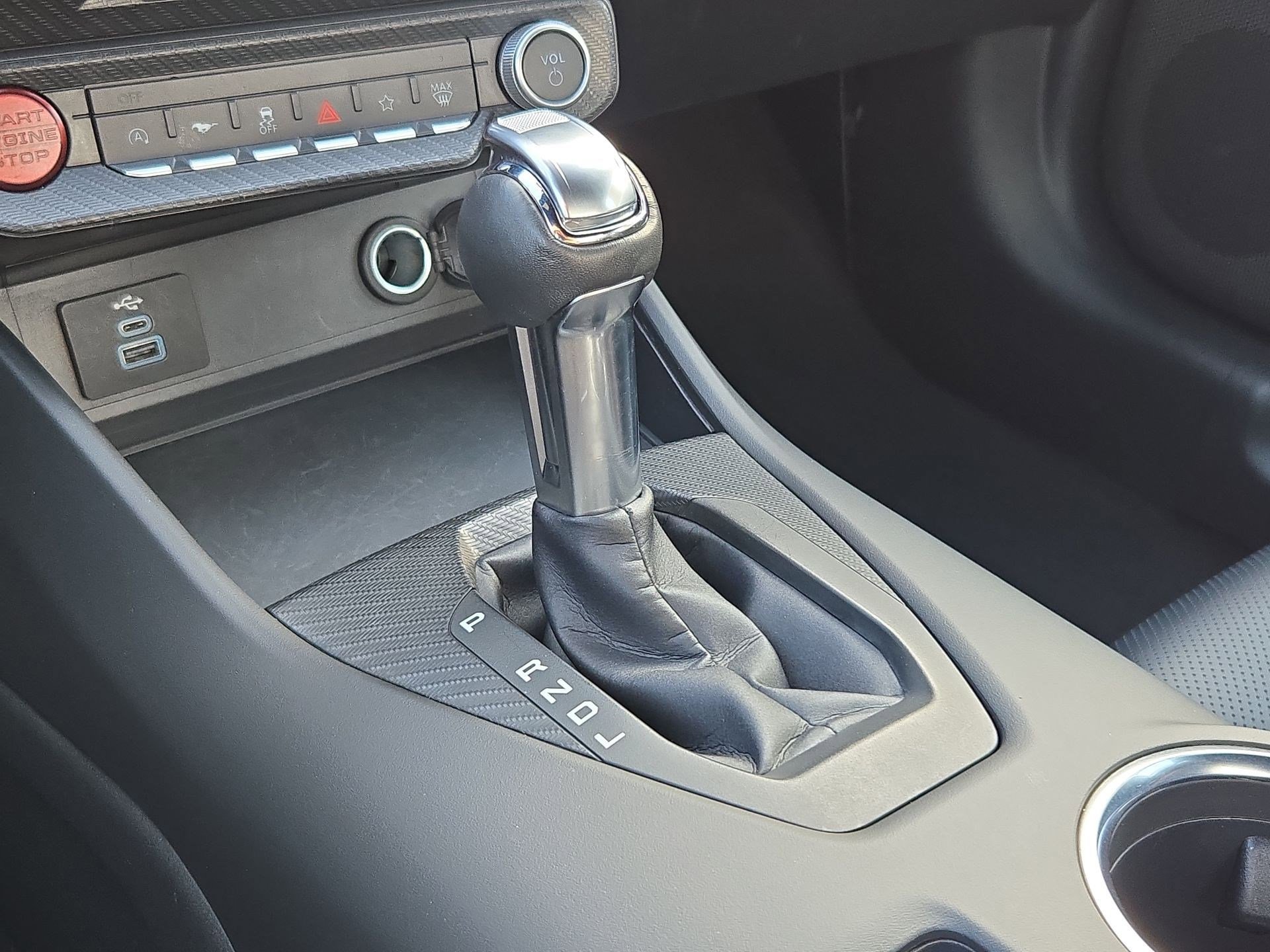 Used 2025 Ford Mustang Premium RWD image 26