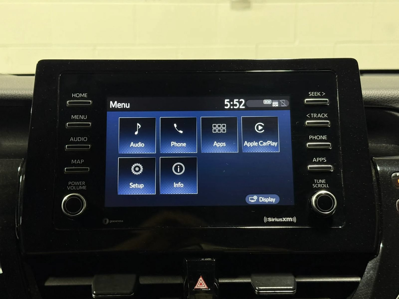 Used 2022 Toyota Camry SE FWD image 34