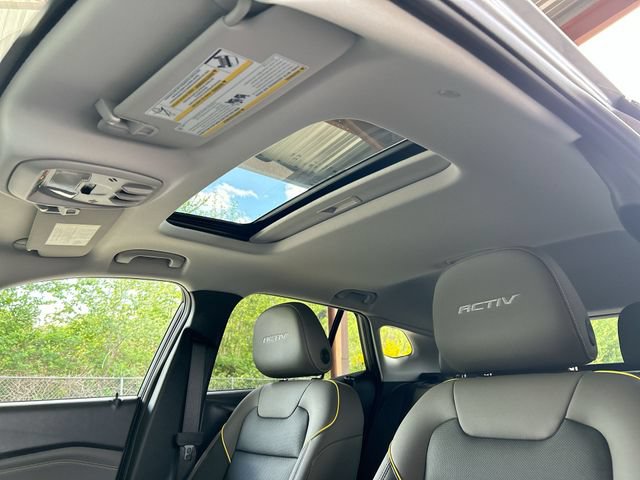 New 2026 Chevrolet Trax ACTIV w/ Sunroof Package FWD image 18