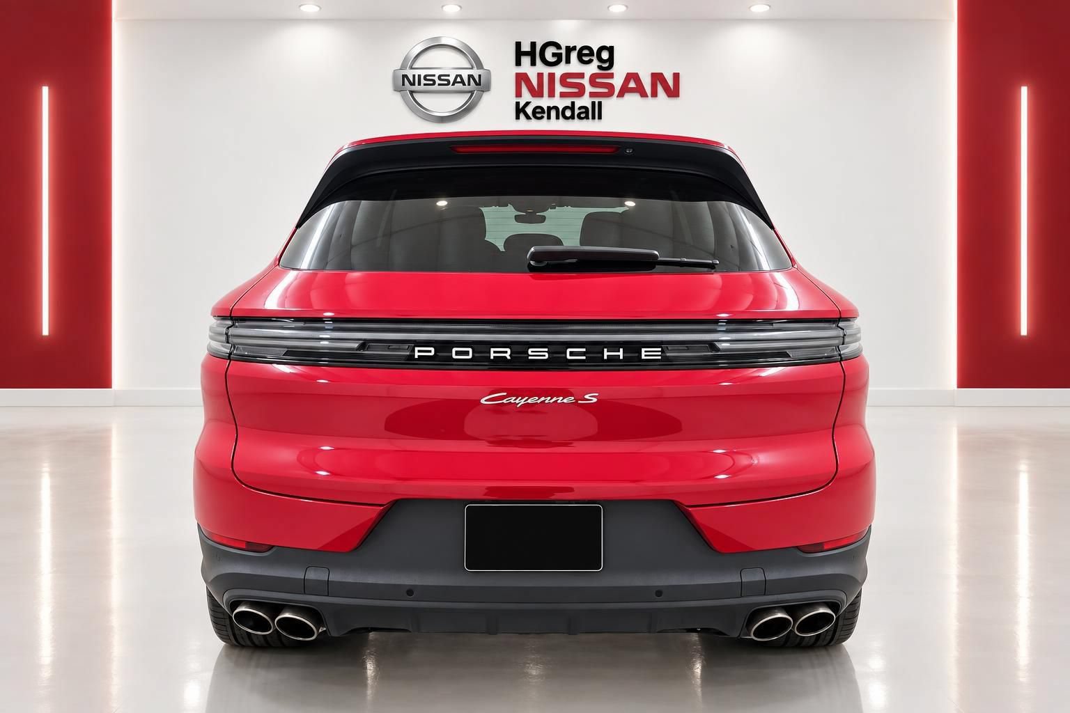 Used 2024 Porsche Cayenne S AWD/4WD image 6