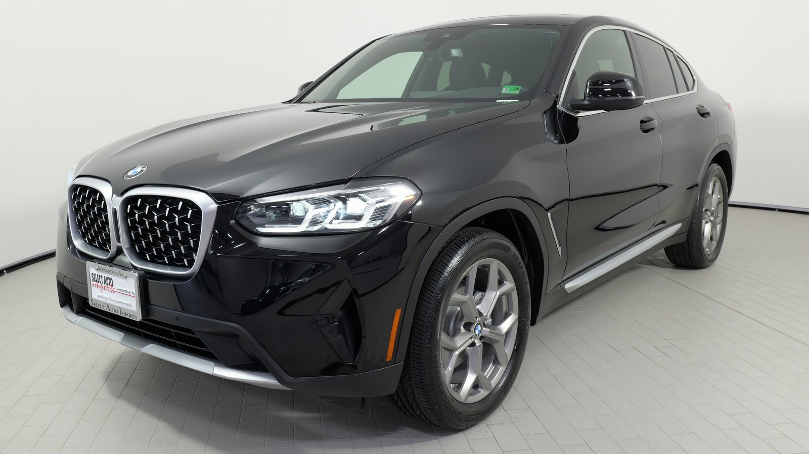 Used 2022 BMW X4 xDrive30i w/ Convenience Package image 6