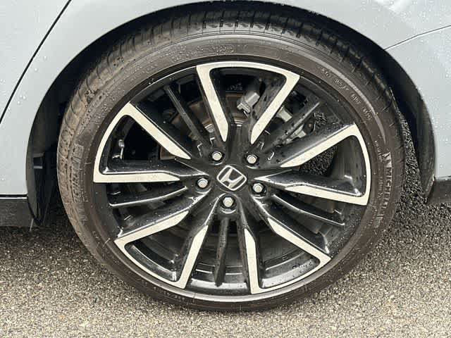 Used 2025 Honda Accord Touring image 5