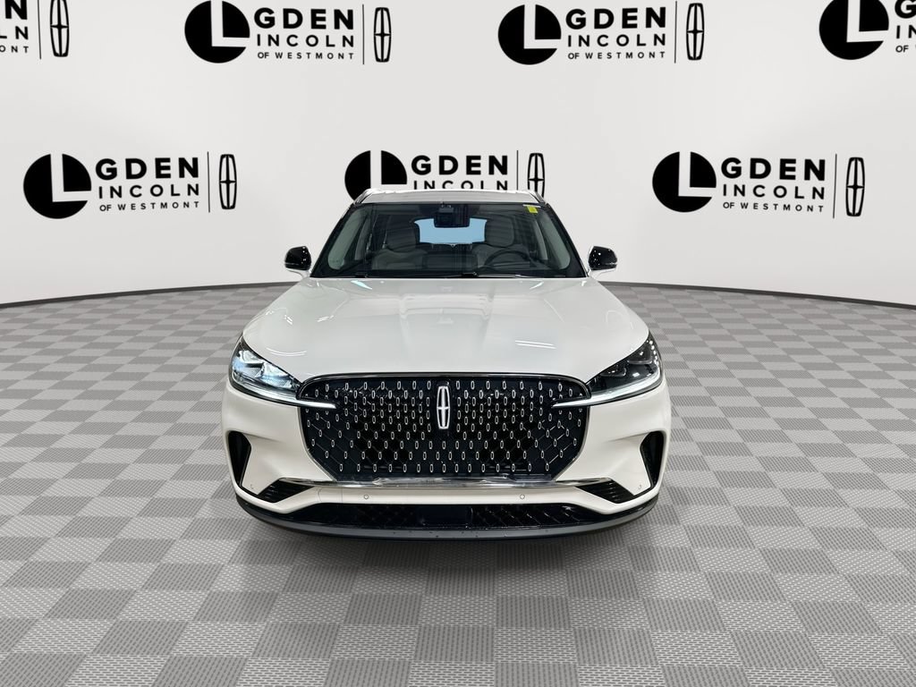 Used 2026 Lincoln Aviator Reserve AWD/4WD image 3