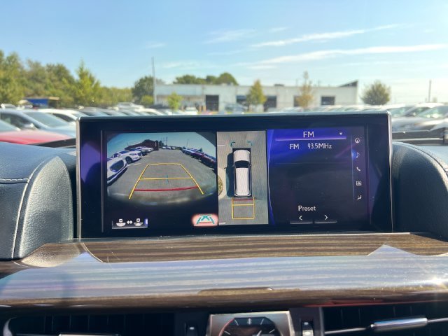 Used 2017 Lexus LX 570 4WD image 22