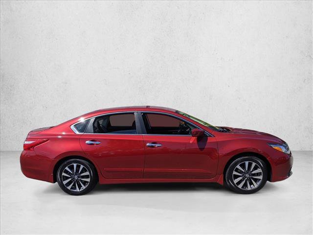 Used 2017 Nissan Altima 2.5 SV FWD image 4