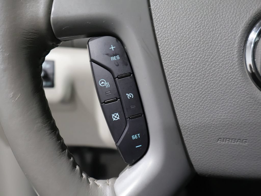 Used 2017 Buick Enclave Premium AWD/4WD image 35