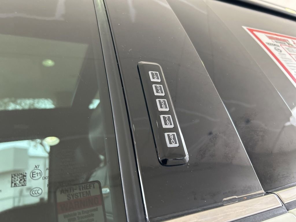 Used 2024 Ford F350 Platinum image 17