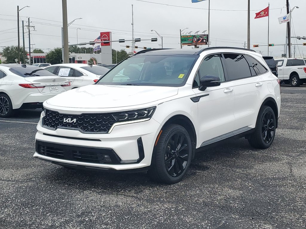 Used 2022 Kia Sorento SX FWD image 2