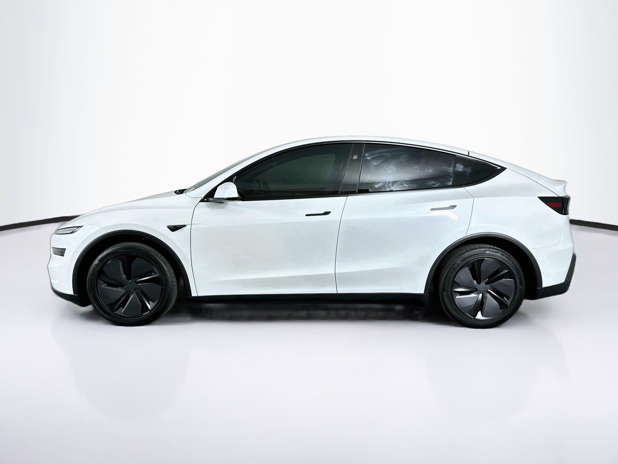 Used 2026 Tesla Model Y Long Range AWD/4WD image 4