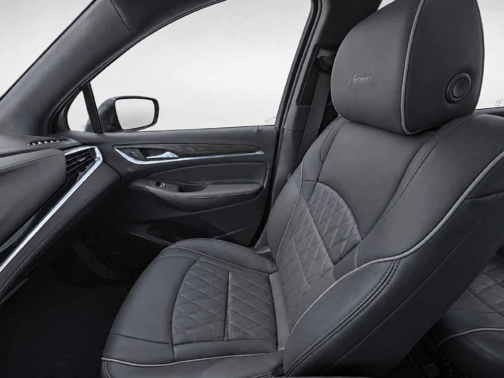 Certified 2023 Buick Enclave Avenir w/ Trailering Package, 5000 lbs. AWD/4WD image 19