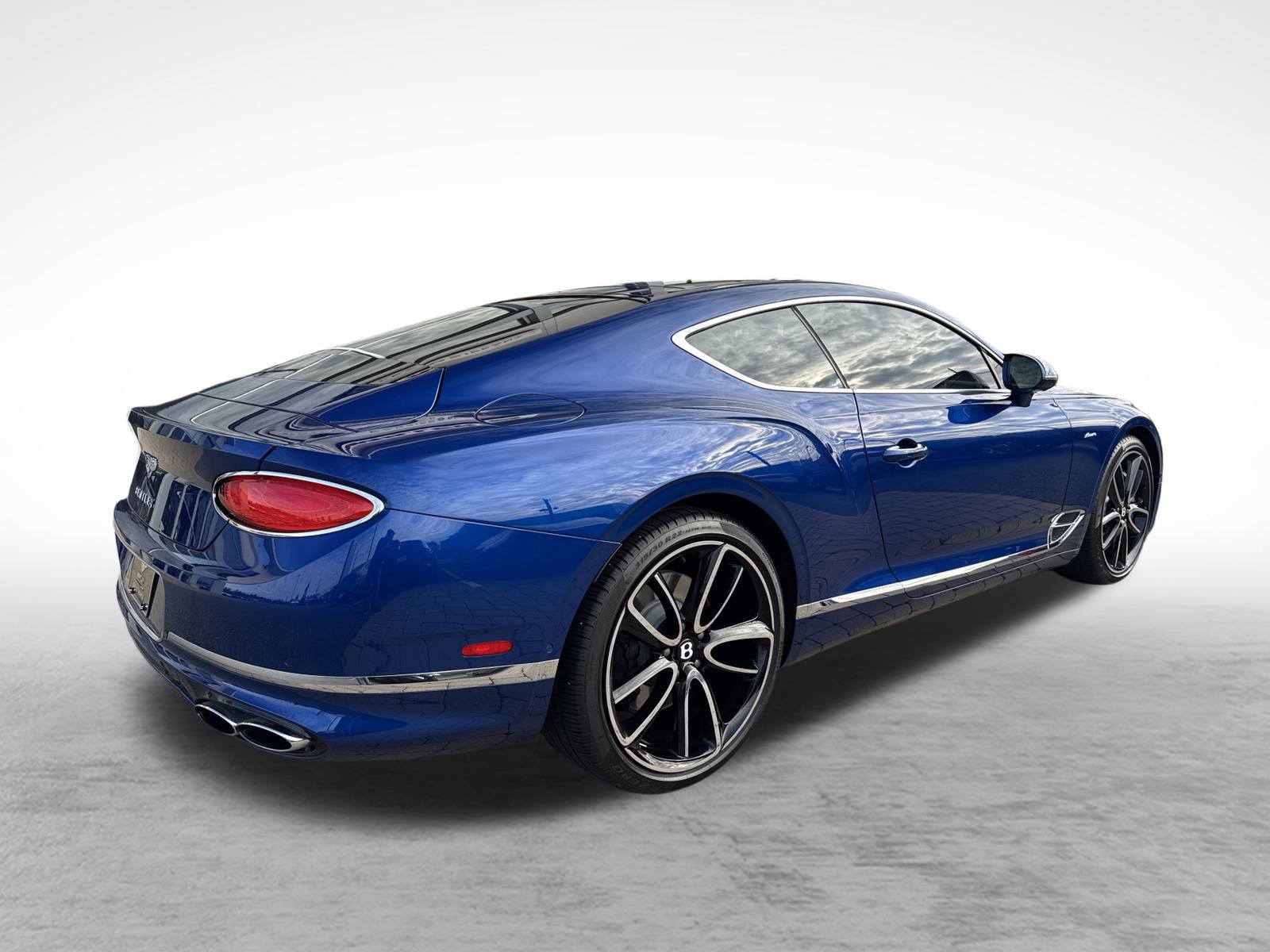 Used 2023 Bentley Continental GT Mulliner image 11