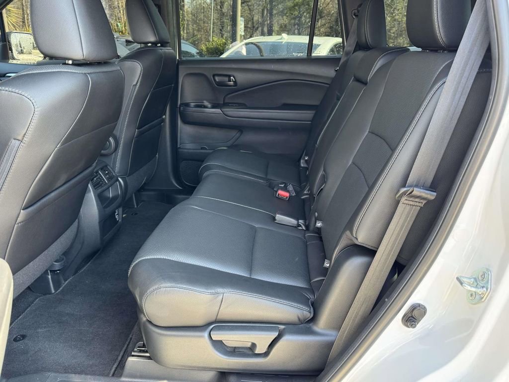 Used 2022 Honda Passport EX-L image 17