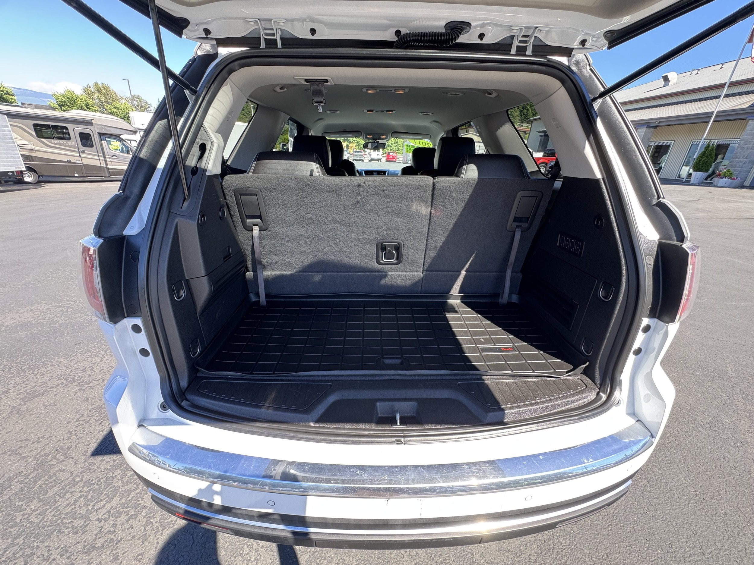 Used 2017 GMC Acadia Limited SLT AWD/4WD image 6