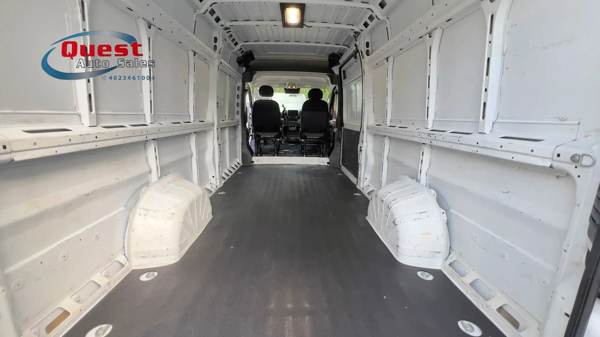 Used 2023 RAM ProMaster 3500 FWD image 14