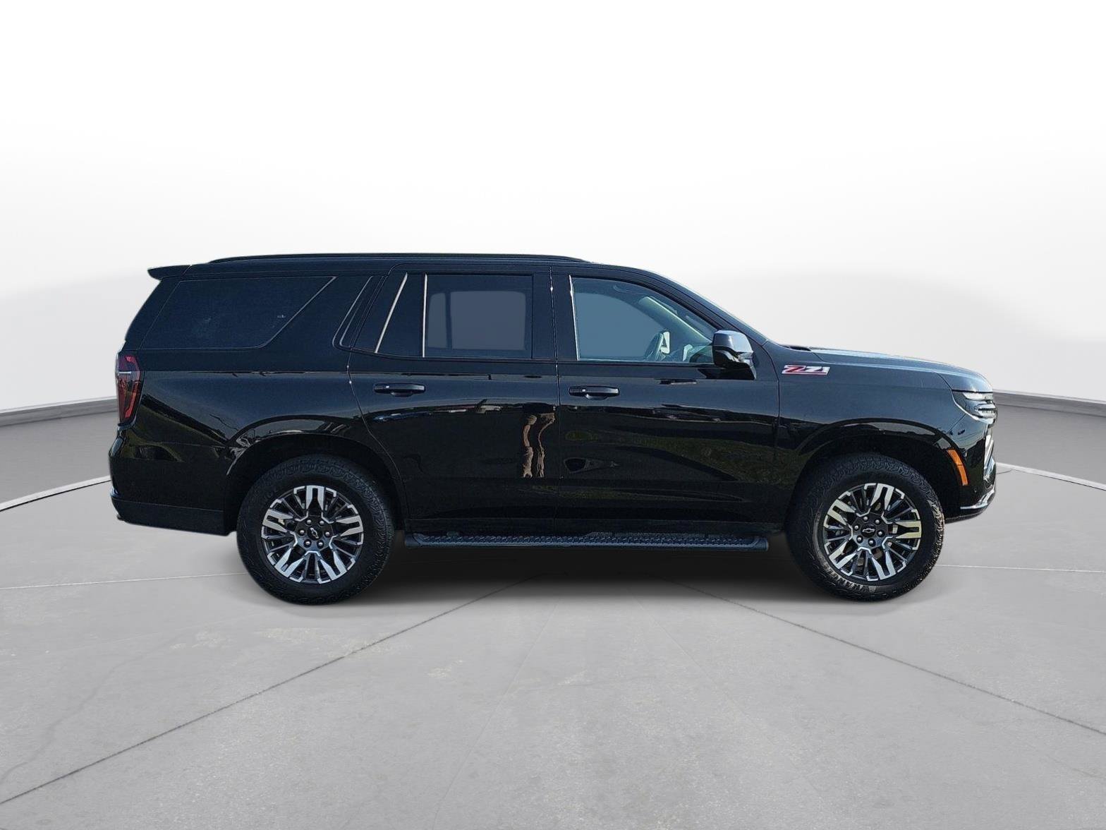 Used 2025 Chevrolet Tahoe Z71 AWD/4WD image 5