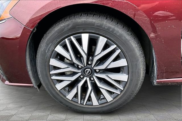 Used 2024 Nissan Altima 2.5 SV image 22