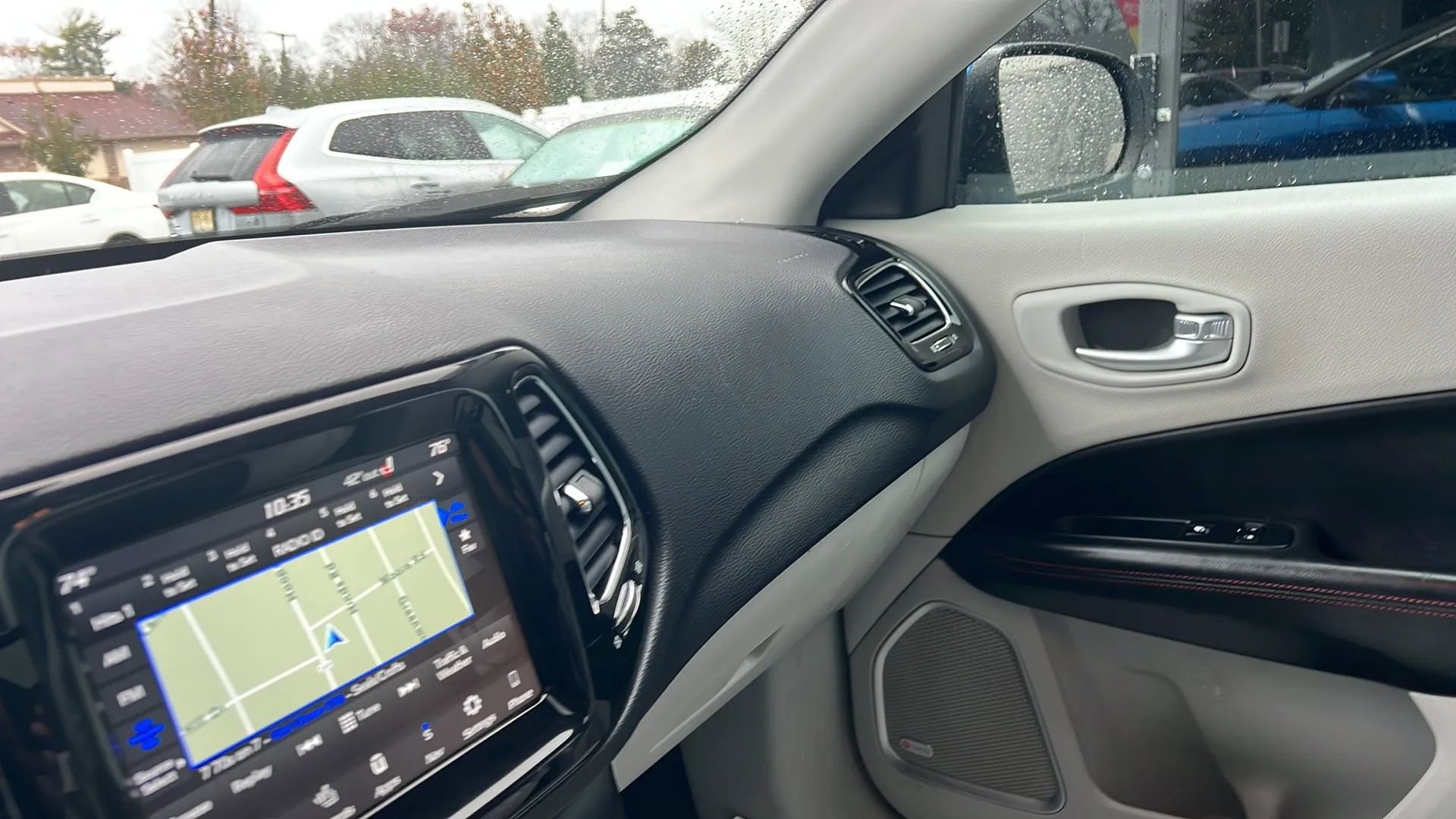 Used 2018 Jeep Compass Limited w/ Navigation Group image 21