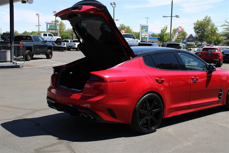 Used 2018 Kia Stinger GT2 AWD/4WD image 29