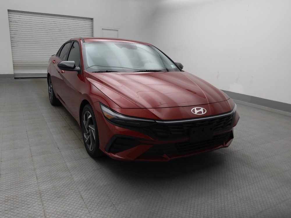 Used 2025 Hyundai Elantra Sport w/ Cargo Package FWD image 14