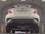 Used 2019 Toyota C-HR Limited image 6