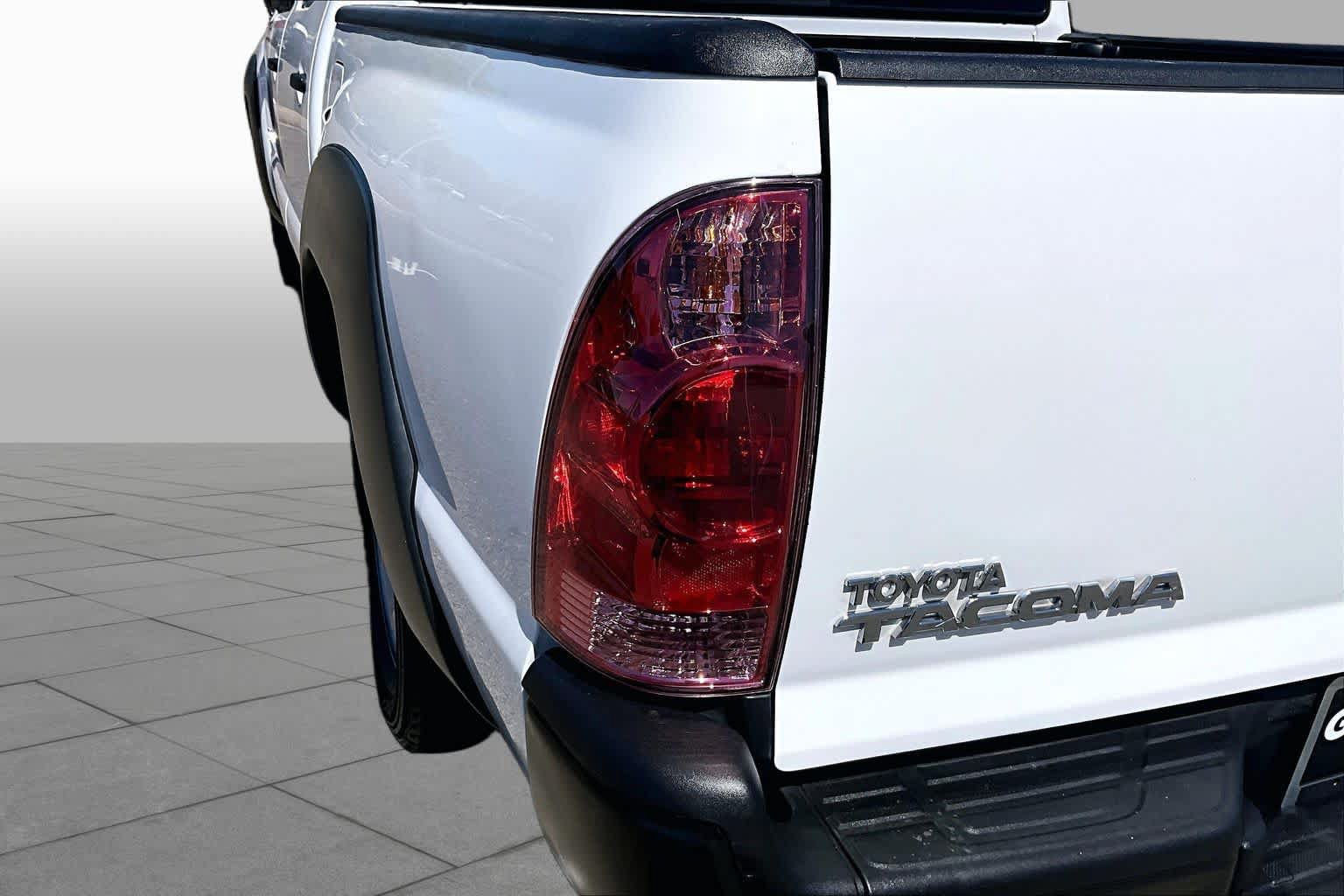 Used 2014 Toyota Tacoma 2WD Double Cab w/ Convenience Package image 28
