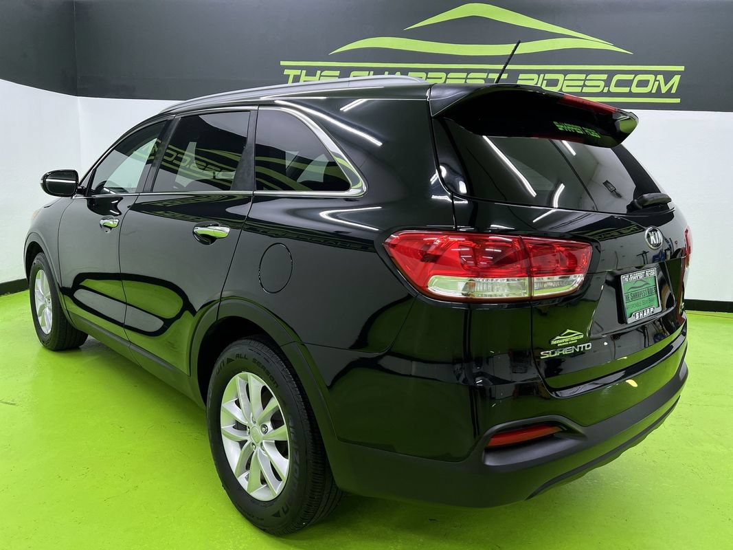 Used 2016 Kia Sorento FWD image 7