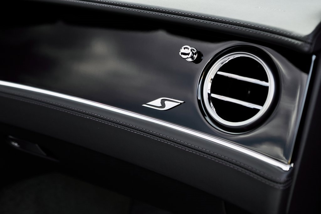 Used 2024 Bentley Continental GT S image 31