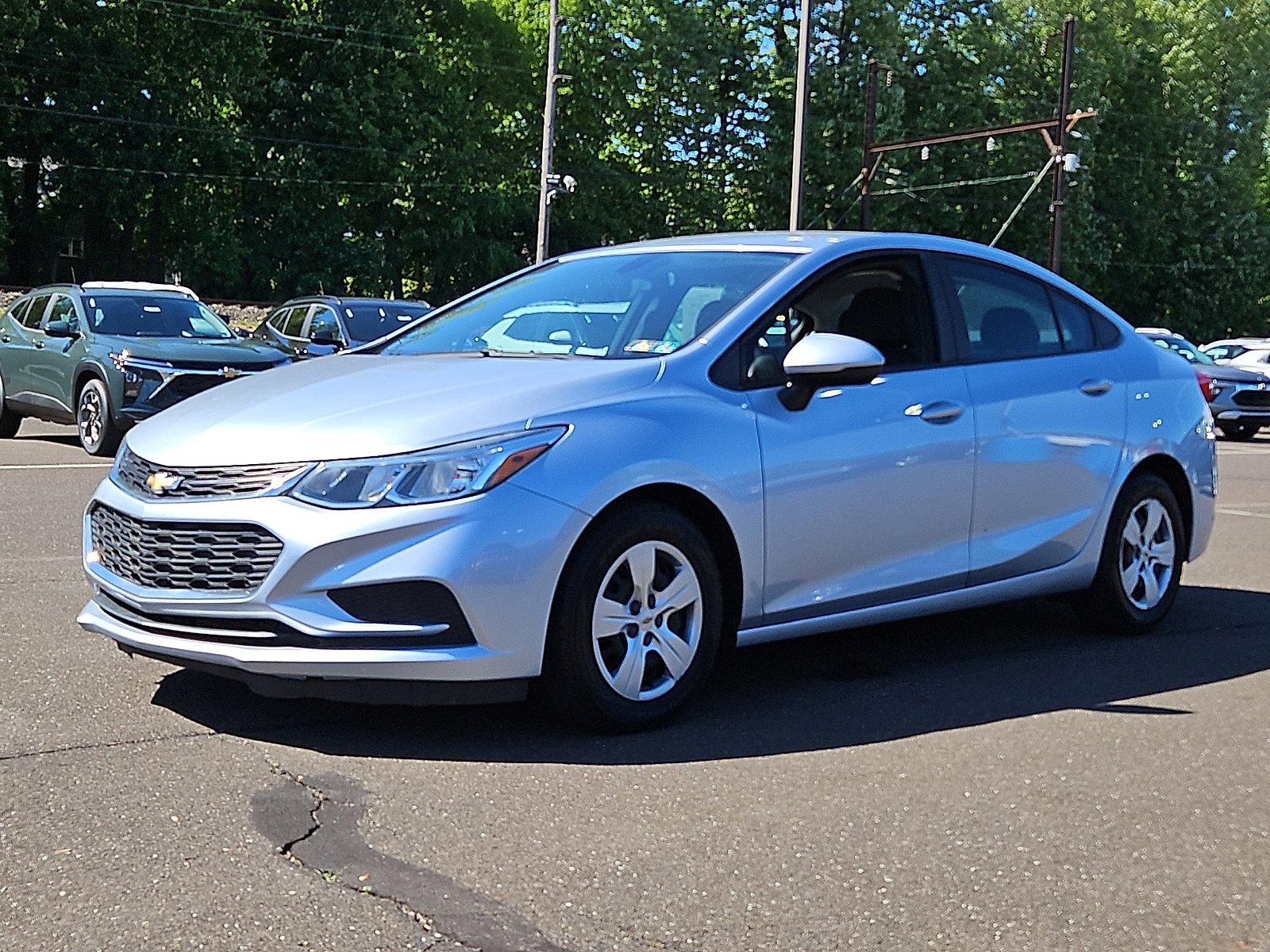 Used 2017 Chevrolet Cruze LS FWD image 3