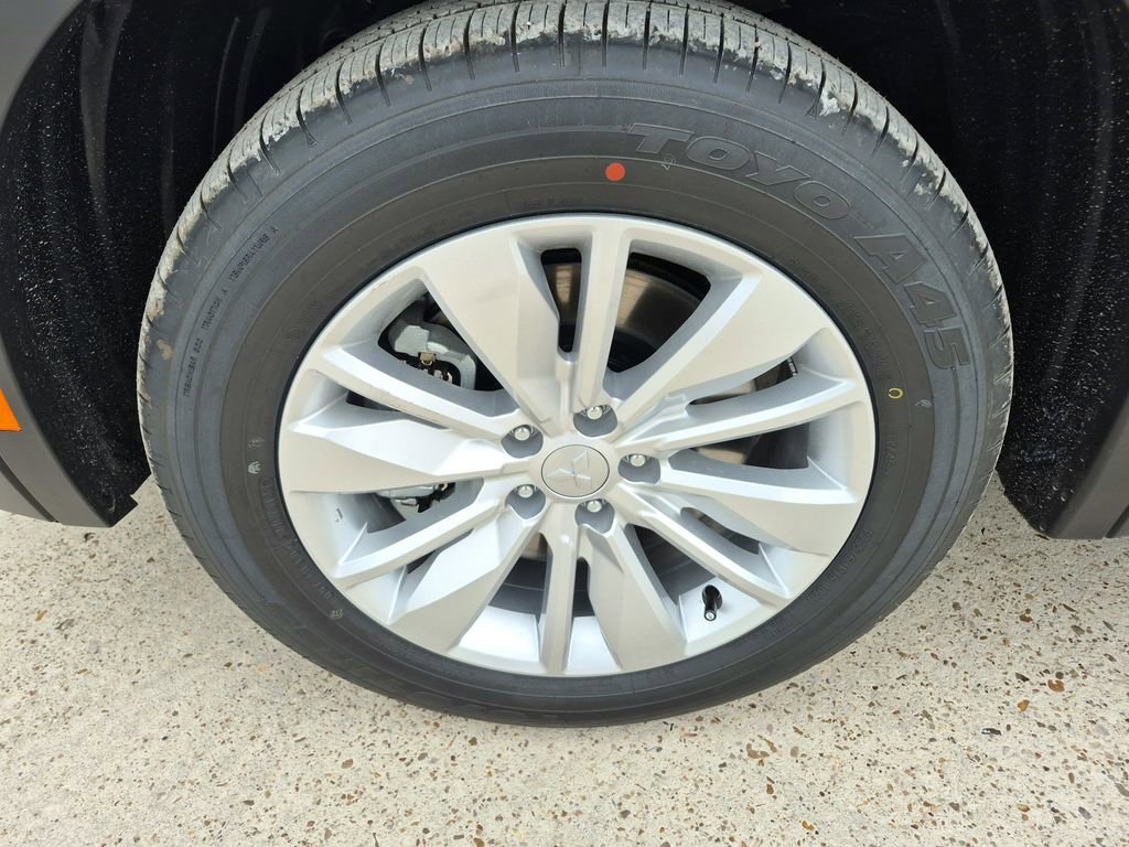 New 2026 Mitsubishi Outlander ES image 26