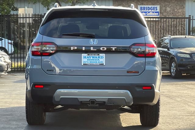 New 2026 Honda Pilot TrailSport image 4