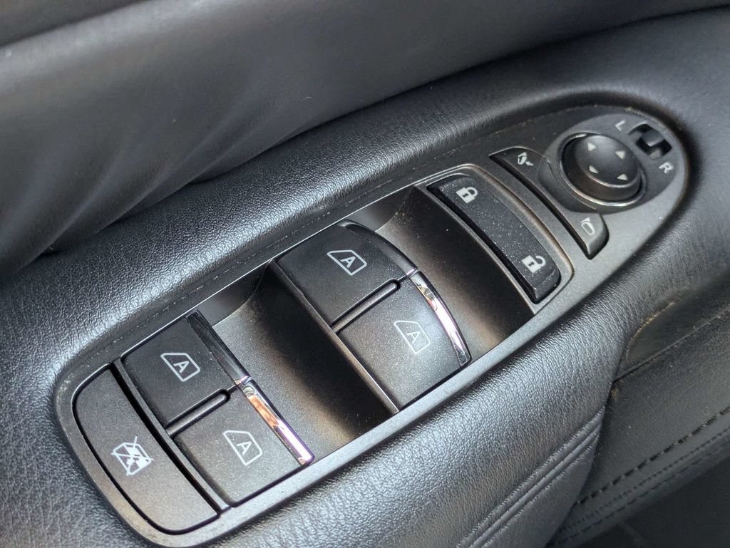 Used 2023 Nissan Armada SL w/ Midnight Edition Package AWD/4WD image 24