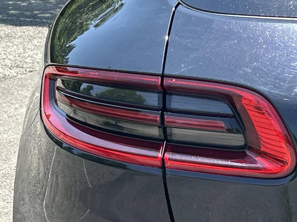 Used 2015 Porsche Macan Turbo AWD/4WD image 13