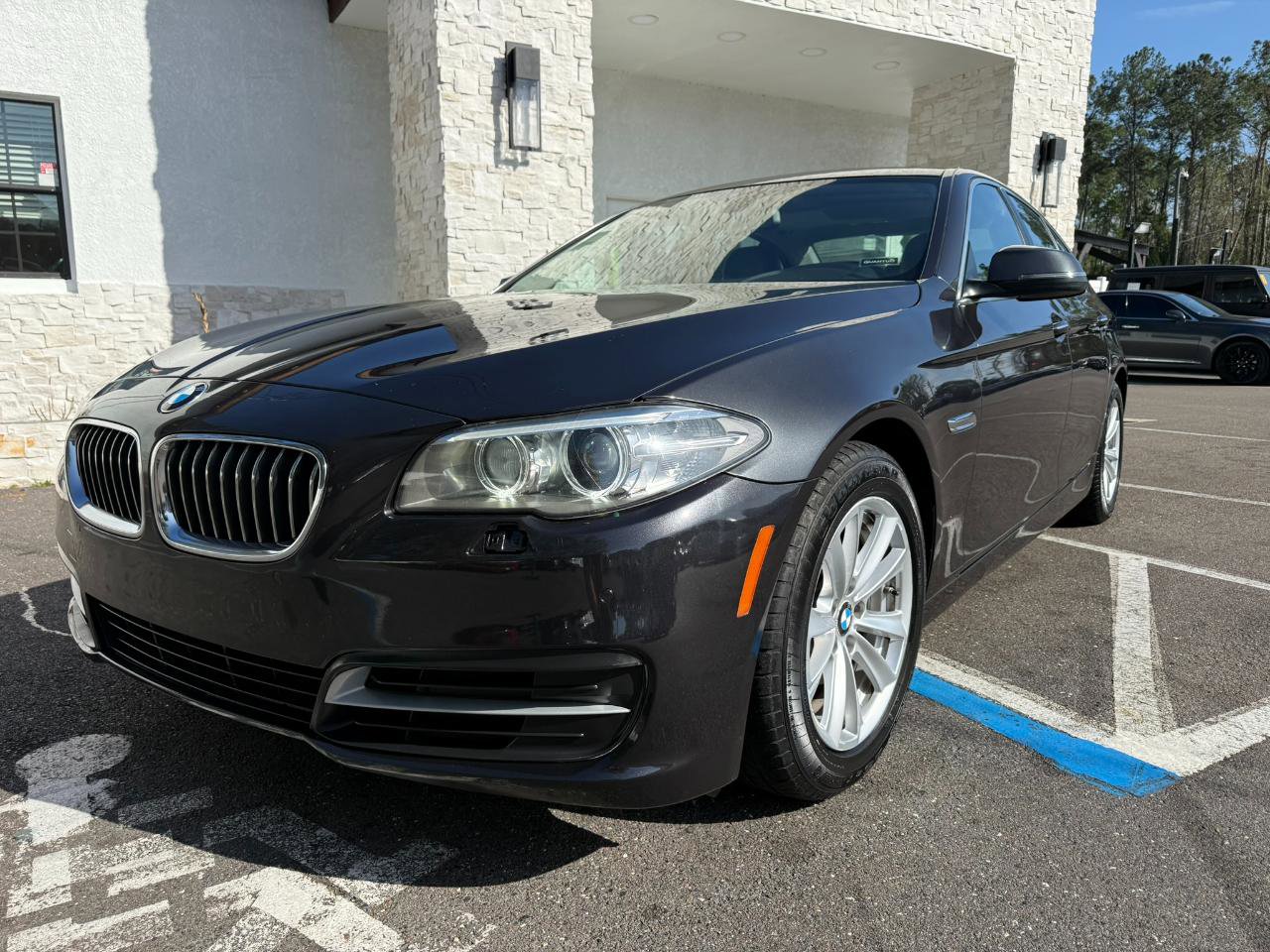 Used 2014 BMW 528i xDrive Sedan AWD/4WD image 8
