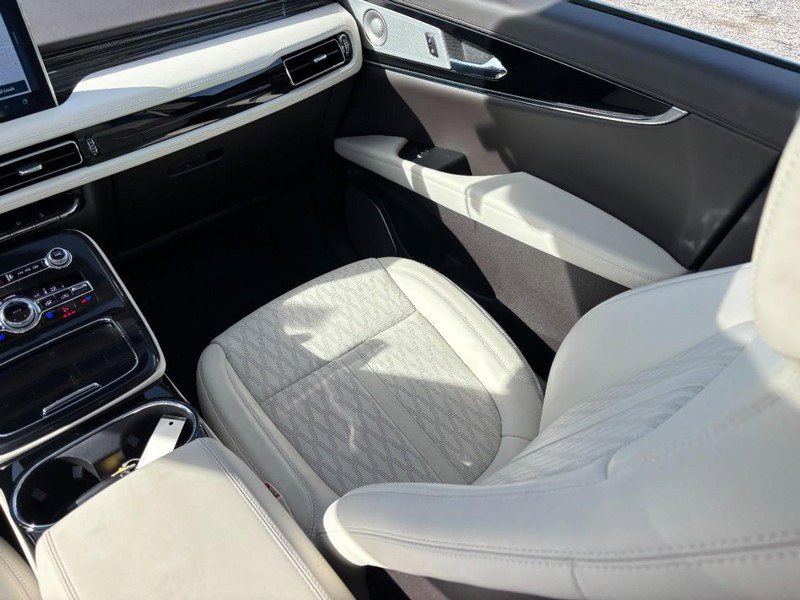 Used 2023 Lincoln Nautilus Black Label image 16