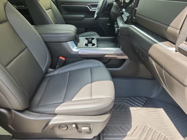 Used 2024 Chevrolet Silverado 2500 LTZ w/ LTZ Plus Package image 28