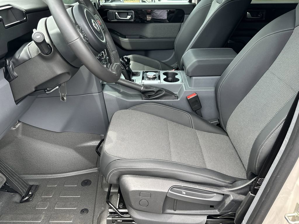 Used 2024 INEOS Grenadier Fieldmaster Edition image 13