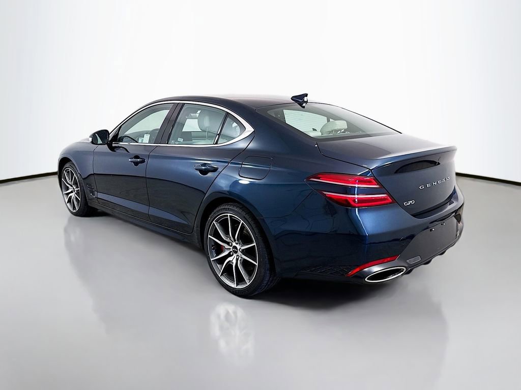 Used 2025 Genesis G70 2.5T image 5