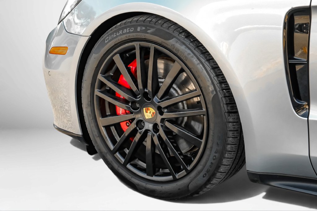 Used 2019 Porsche Panamera GTS AWD/4WD image 63