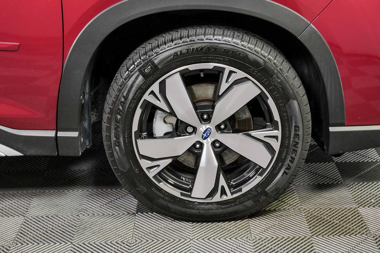 Used 2020 Subaru Forester Touring AWD/4WD image 38