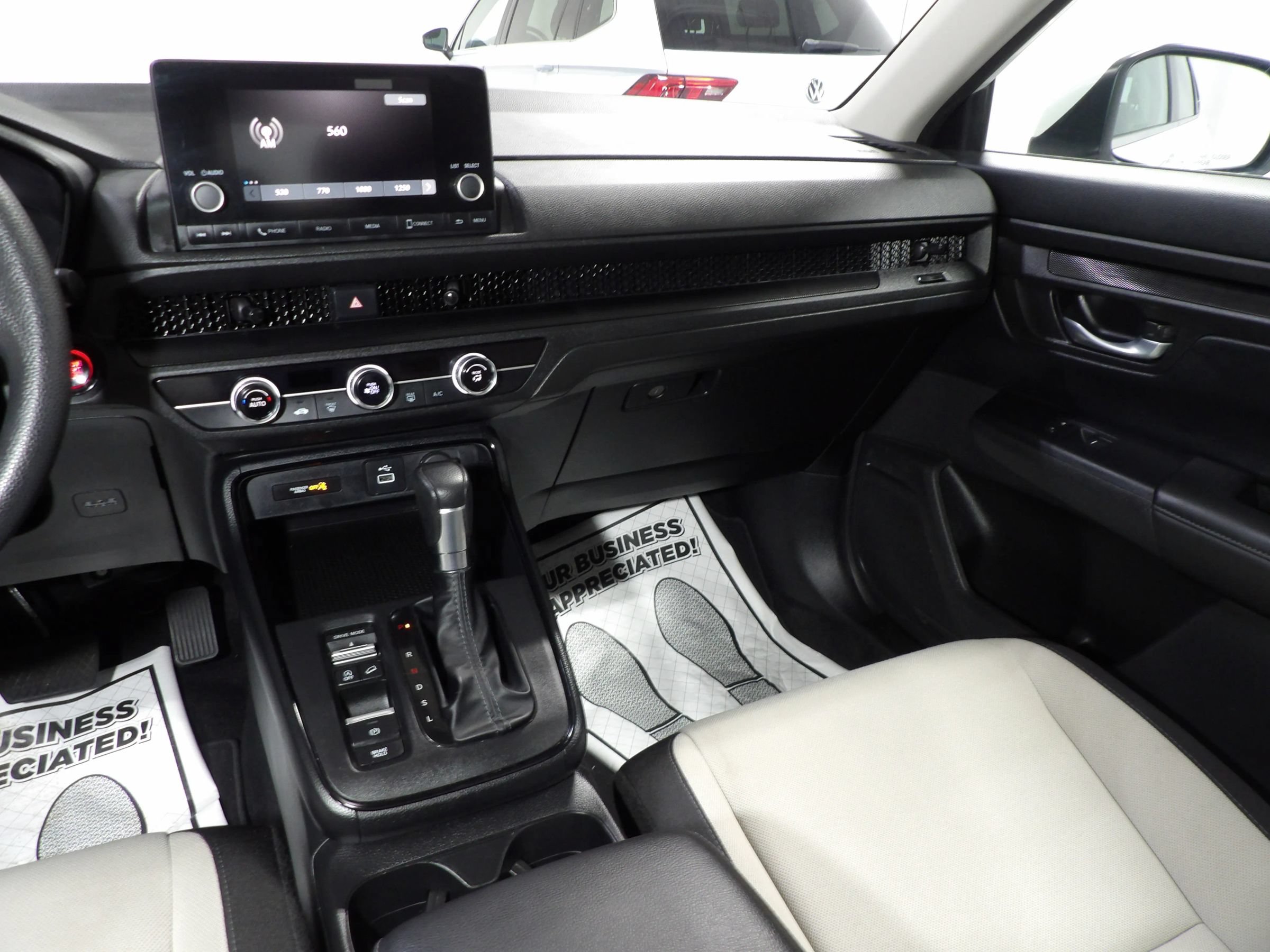 Used 2023 Honda CR-V LX image 13