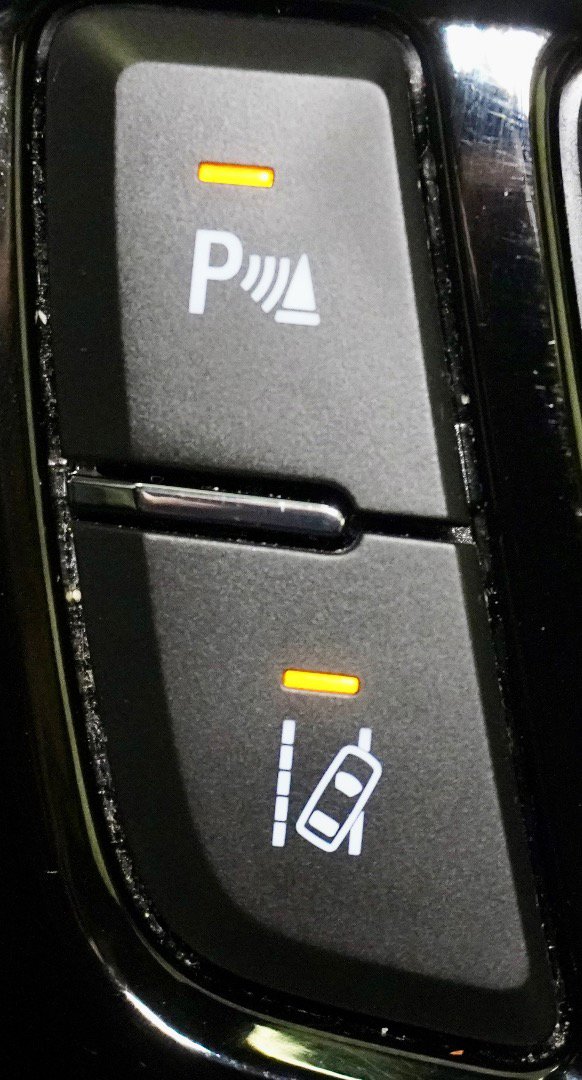 Used 2018 Buick Encore Premium image 23