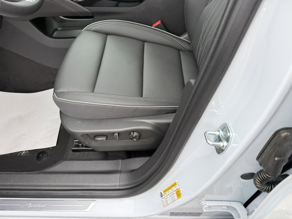 New 2026 Buick Envision Avenir image 12