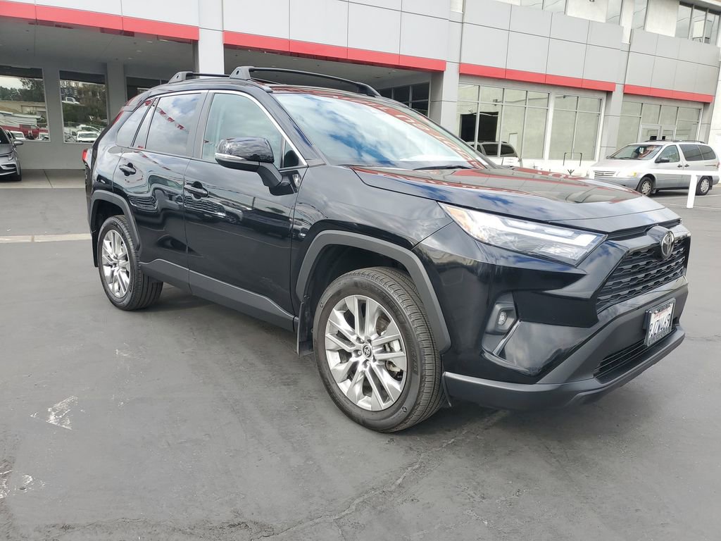 Used 2024 Toyota RAV4 XLE Premium image 37